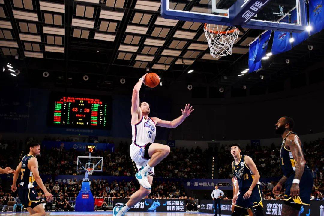 博彩平台排名-精彩纷呈的比赛场面，球员个个势不可挡的简单介绍